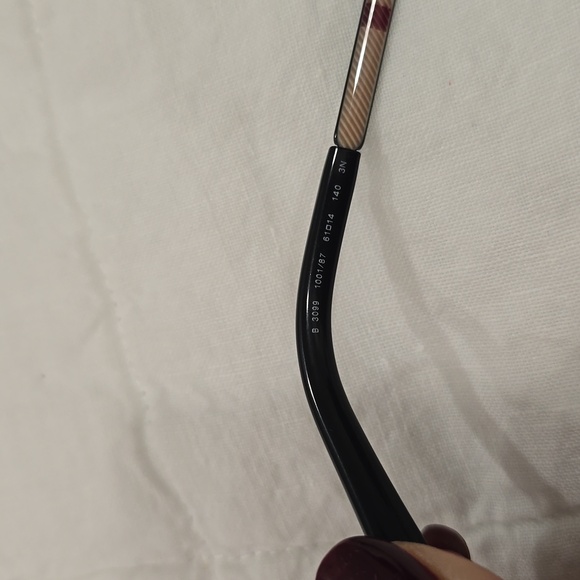 Burberry Black Women's Sunglasses! New! - Picture 5 of 11